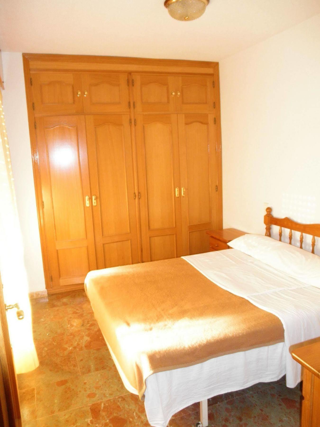 Apartamentos Edificio Mirasierra オロペサ・デル・マール エクステリア 写真